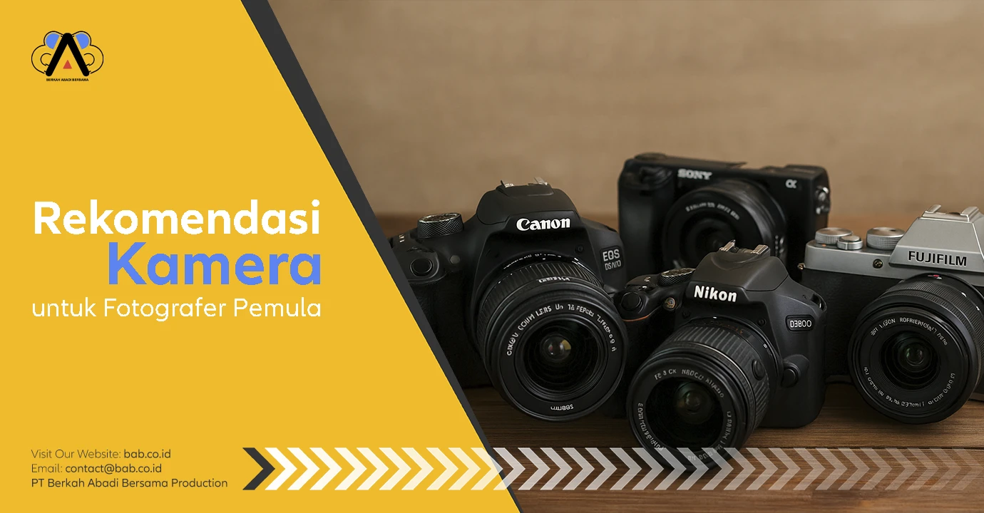 Rekomendasi kamera untuk fotografer pemula murah berkualitas empat kamera digital entry-level di atas meja kayu